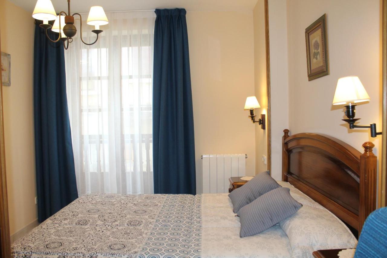 Apartamentos La Lula Cudillero Eksteriør billede
