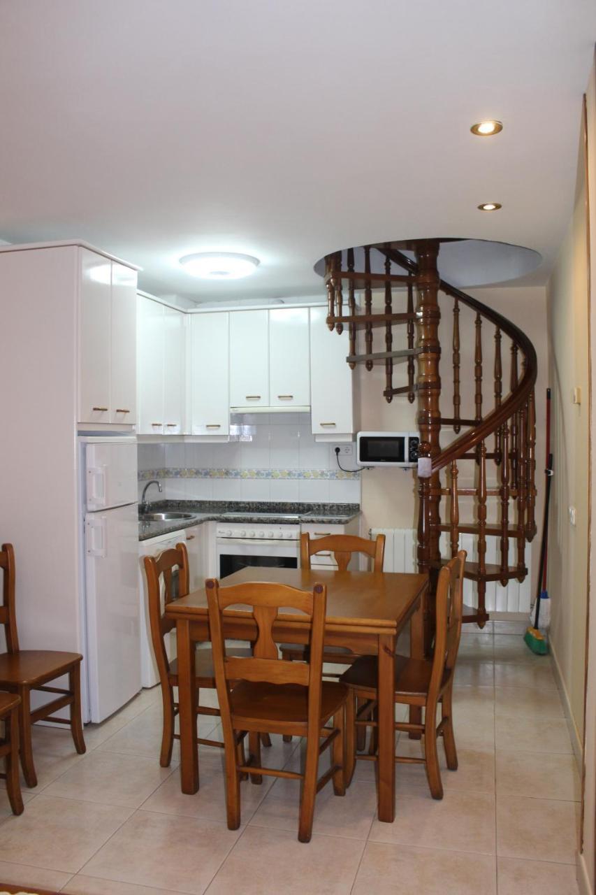 Apartamentos La Lula Cudillero Eksteriør billede